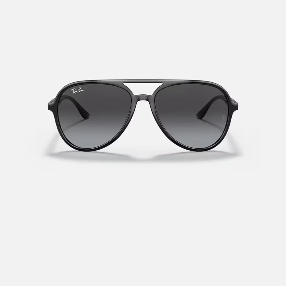 Ray-Ban Classic Black Sunglasses - Picture 2 of 14